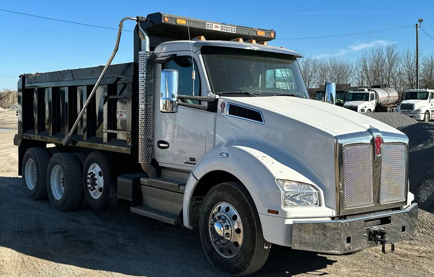 Additional view of 2021 Kenworth T880 Dump Truck