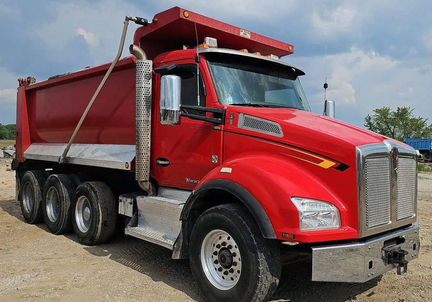 Additional view of 2015 Kenworth T880 Dump Truck